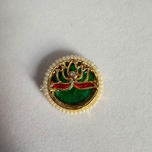 Round Kundan rakhi charm green